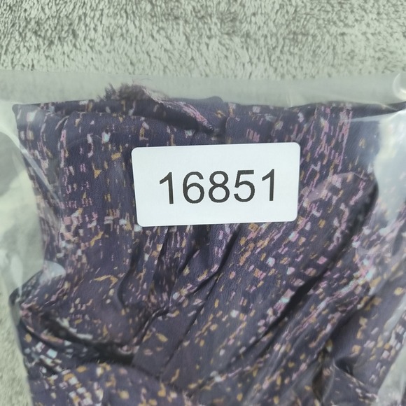 Vintage Banana Republic Top Medium Purple Patterned Silk Ruffle Neck Lightweight - Picture 13 of 13